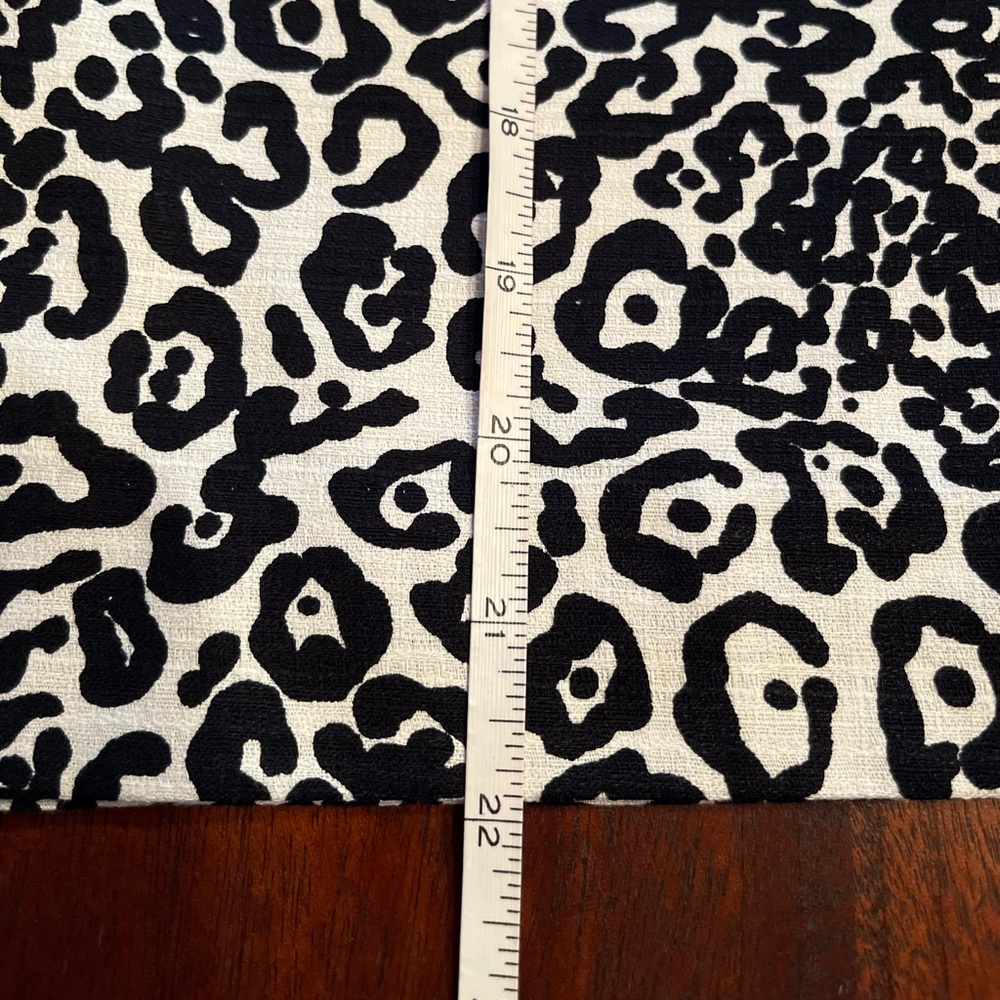 Ann Taylor ivory black animal print pencil skirt - Picture 6 of 7